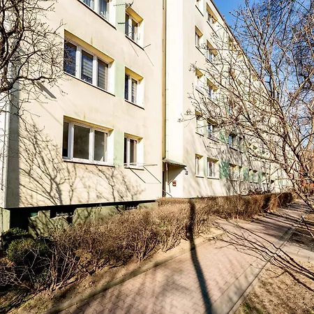 Apartmán Osiedle Na Lotnisku Comfort *