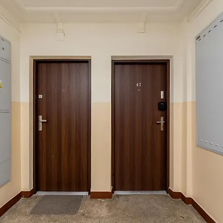 Osiedle Na Lotnisku Comfort Apartmán